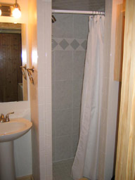 2nd bathroom 2nd bathroom